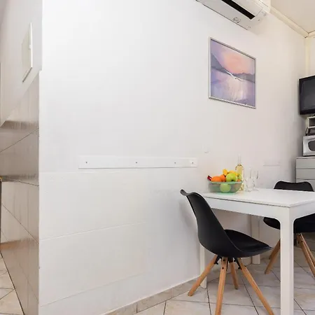 Piccolo Apartment *
