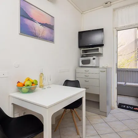 Piccolo Apartment Omis